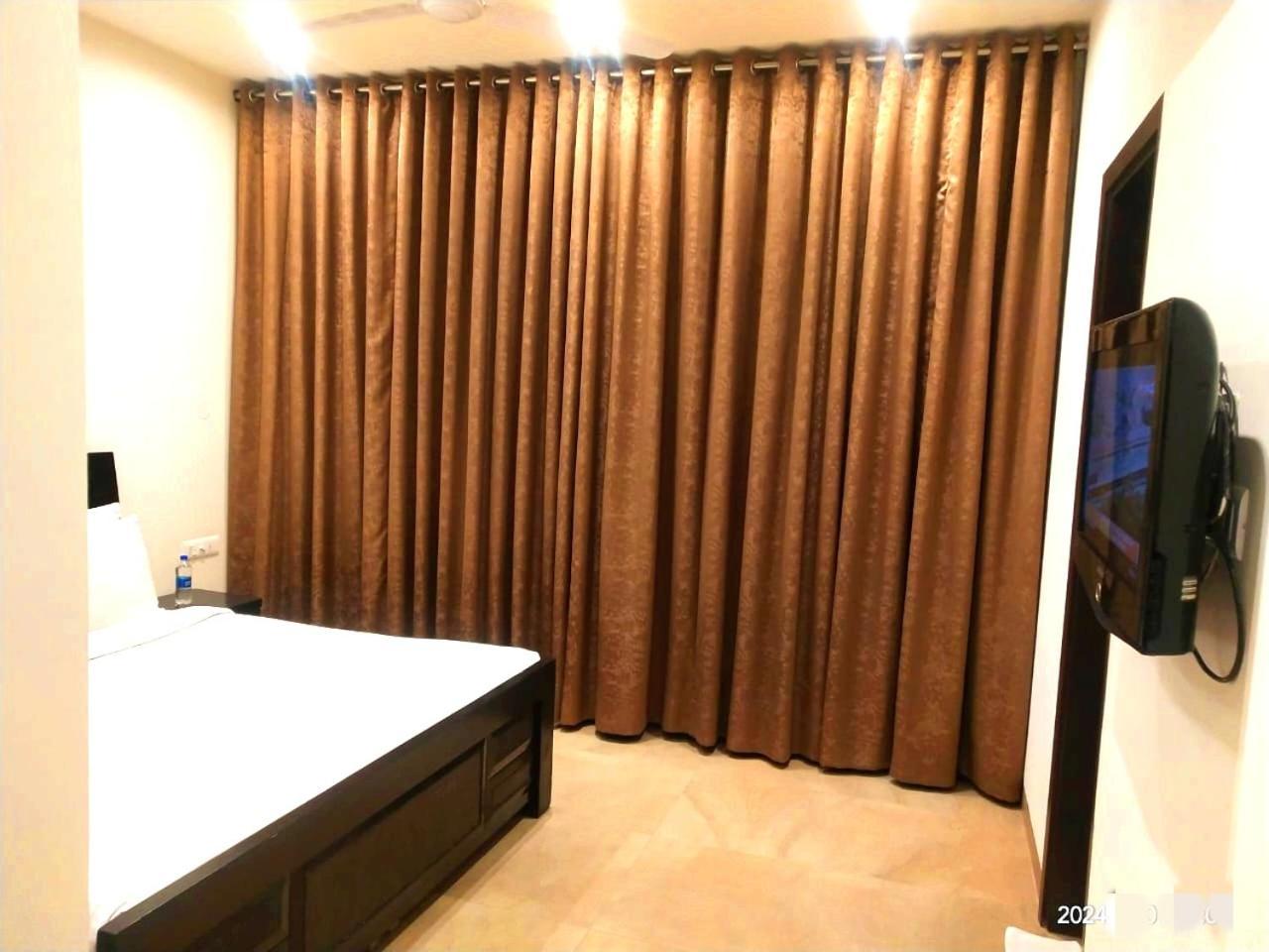 When In Gurgaon - Artemis Hospital 1 Min Walk, Fortis & Medanta 4 Mins Drive Buitenkant foto