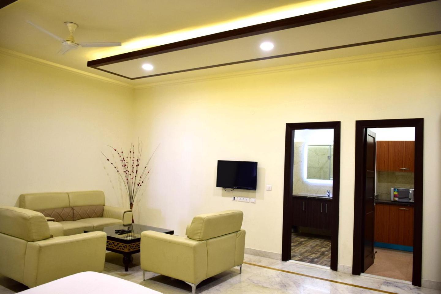 When In Gurgaon - Artemis Hospital 1 Min Walk, Fortis & Medanta 4 Mins Drive Buitenkant foto